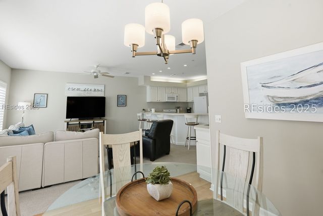 19 Wimbledon Ct Unit 203, Hilton Head Island, SC 29928