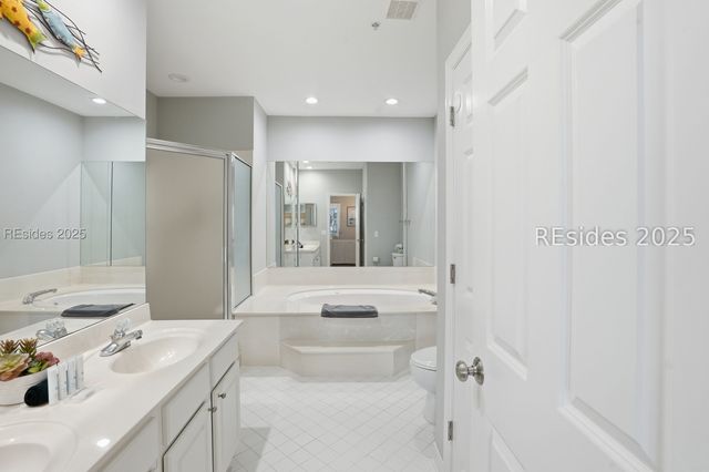 19 Wimbledon Ct Unit 203, Hilton Head Island, SC 29928