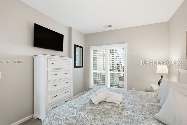 19 Wimbledon Ct Unit 203, Hilton Head Island, SC 29928