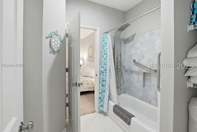 19 Wimbledon Ct Unit 203, Hilton Head Island, SC 29928