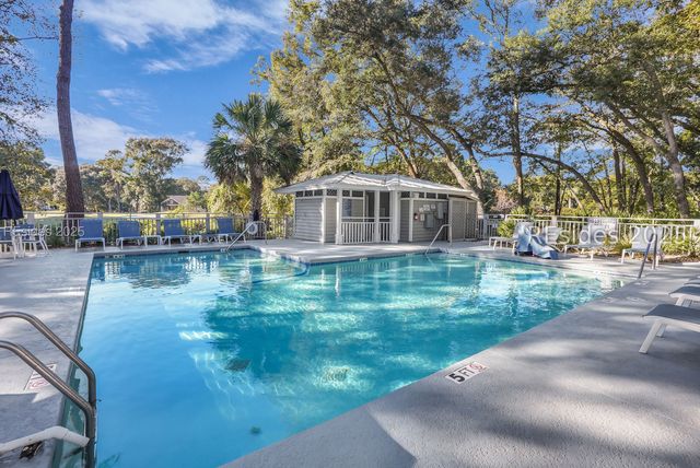 19 Wimbledon Ct Unit 203, Hilton Head Island, SC 29928