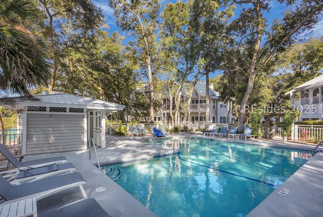 19 Wimbledon Ct Unit 203, Hilton Head Island, SC 29928