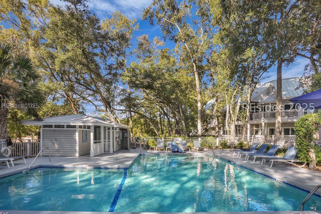 19 Wimbledon Ct Unit 203, Hilton Head Island, SC 29928