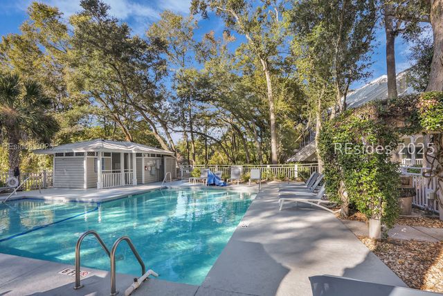 19 Wimbledon Ct Unit 203, Hilton Head Island, SC 29928