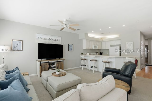 19 Wimbledon Ct Unit 203, Hilton Head Island, SC 29928