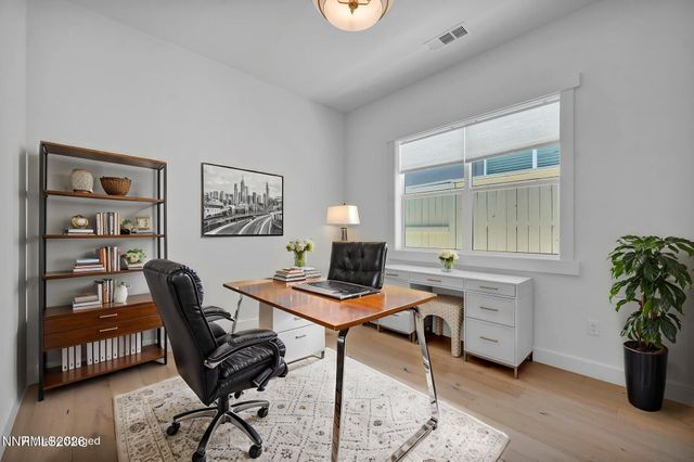 605 Braided Rope Drive, Reno, NV 89511