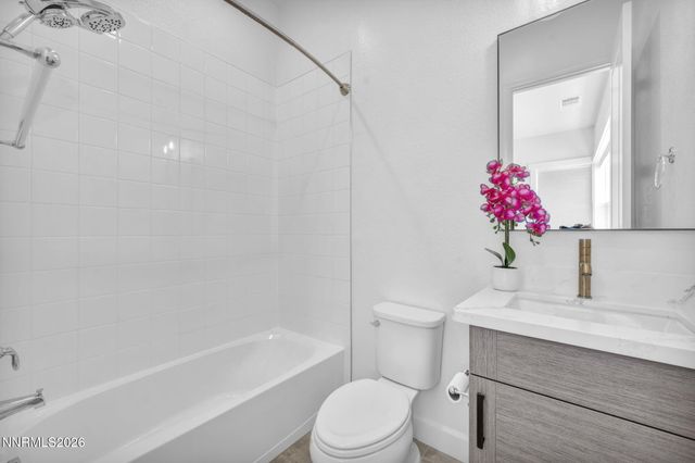 605 Braided Rope Drive, Reno, NV 89511