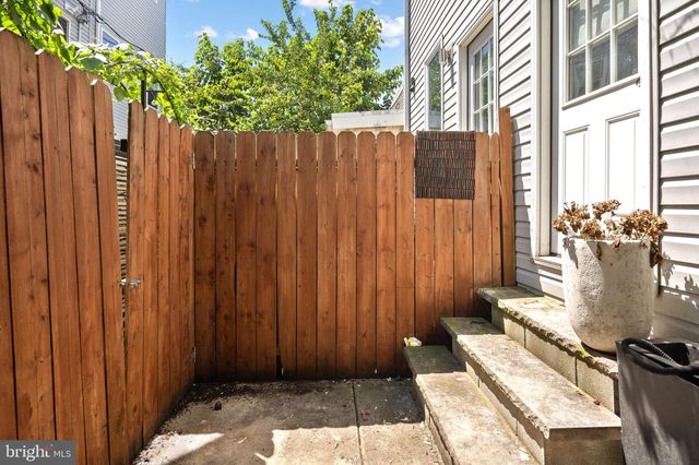 2217 N PALETHORP ST, Philadelphia, PA 19133