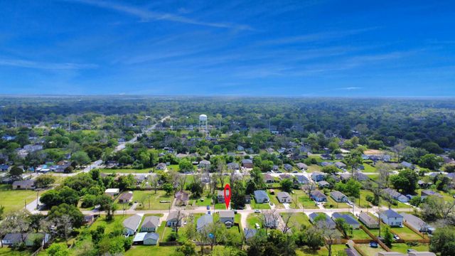 1908 Bellview Street, La Marque, TX 77568