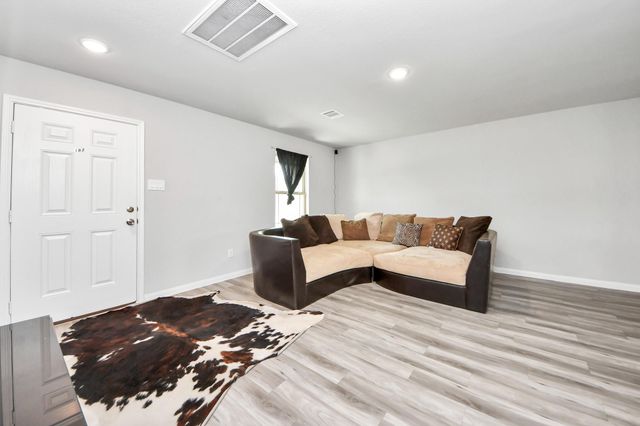 1908 Bellview Street, La Marque, TX 77568
