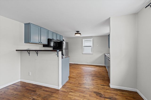 2806 TERRY LN, Columbia, MO 65201