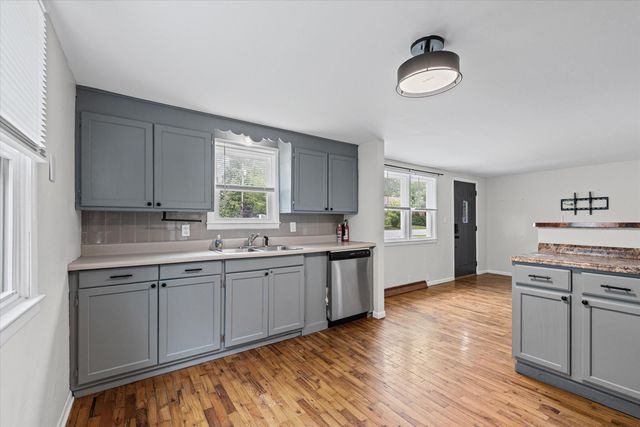 2806 TERRY LN, Columbia, MO 65201