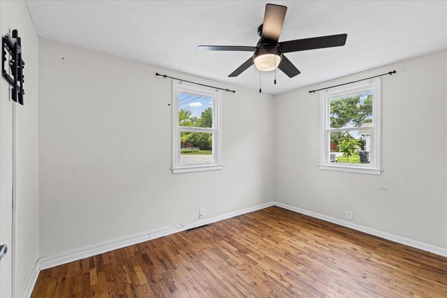 2806 TERRY LN, Columbia, MO 65201
