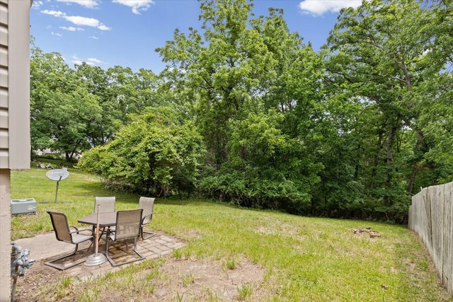2806 TERRY LN, Columbia, MO 65201