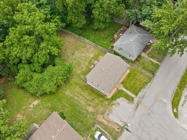 2806 TERRY LN, Columbia, MO 65201