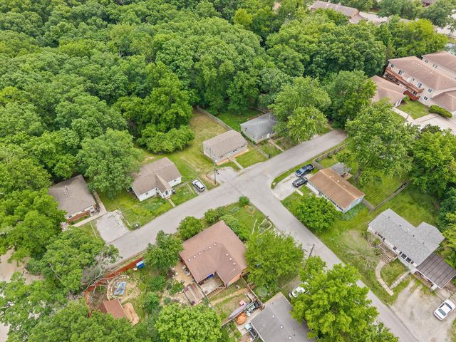 2806 TERRY LN, Columbia, MO 65201