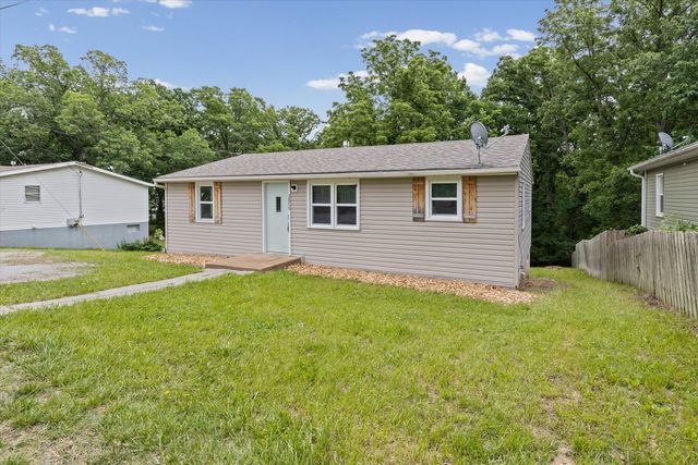 2806 TERRY LN, Columbia, MO 65201