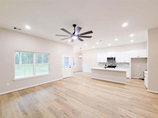 1094 County Road 2235, Cleveland, TX 77327