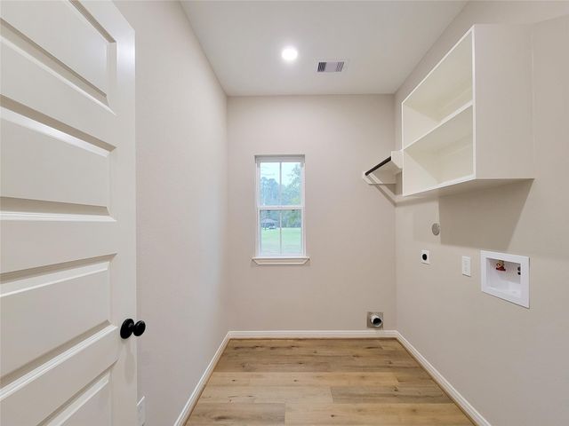 1094 County Road 2235, Cleveland, TX 77327