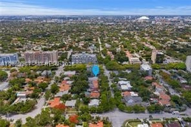 270 SW 29th Rd, Miami, FL 33129