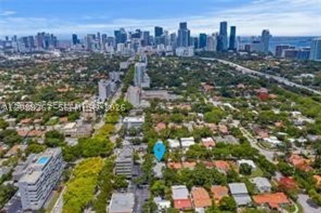 270 SW 29th Rd, Miami, FL 33129