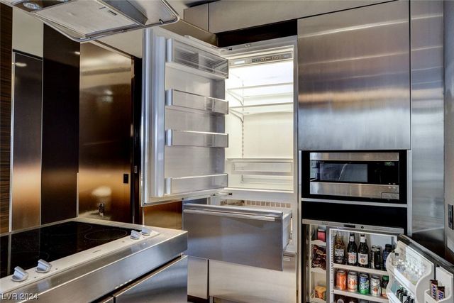 4381 West Flamingo Road 2221, Las Vegas, NV 89103