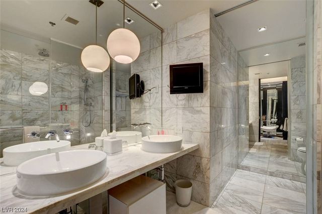 4381 West Flamingo Road 2221, Las Vegas, NV 89103