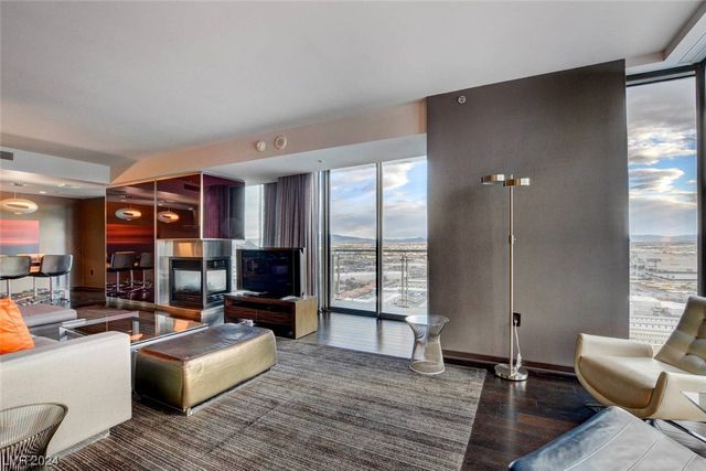 4381 West Flamingo Road 2221, Las Vegas, NV 89103