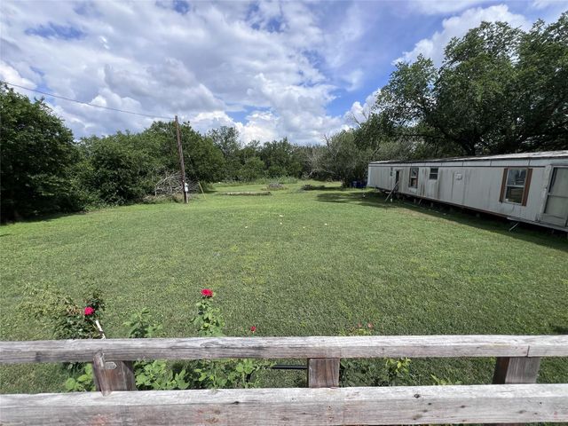 10001 Peterson RD, Del Valle, TX 78617