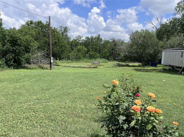 10001 Peterson RD, Del Valle, TX 78617