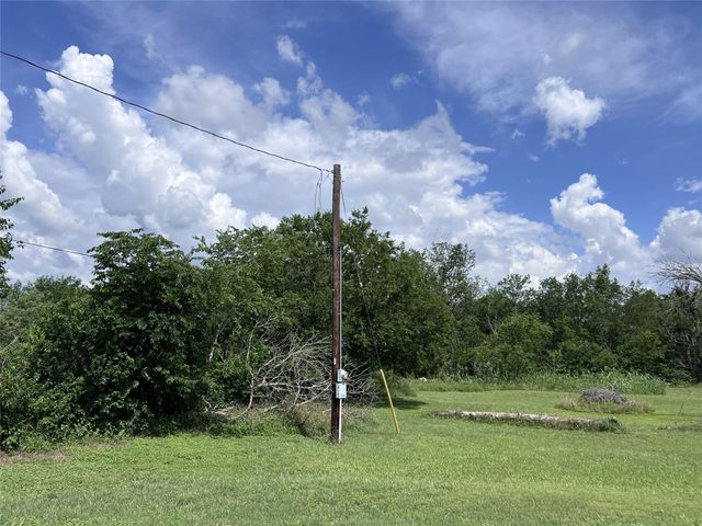 10001 Peterson RD, Del Valle, TX 78617
