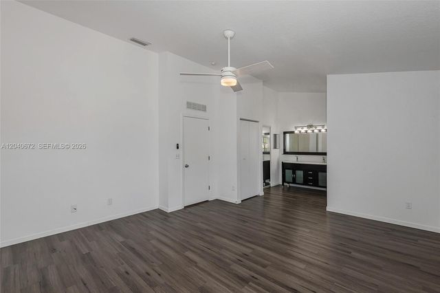 2123 SW 87th Ter, Miramar, FL 33025