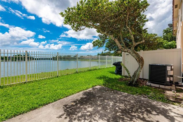 2123 SW 87th Ter, Miramar, FL 33025