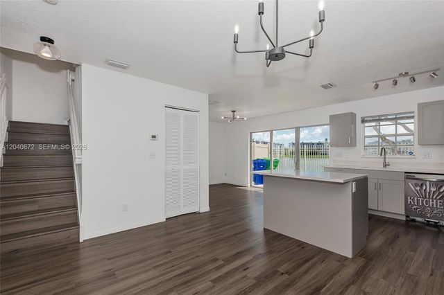 2123 SW 87th Ter, Miramar, FL 33025