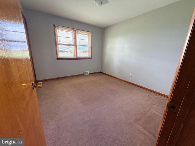 9060 DOWNSVILLE PIKE, Williamsport, MD 21795
