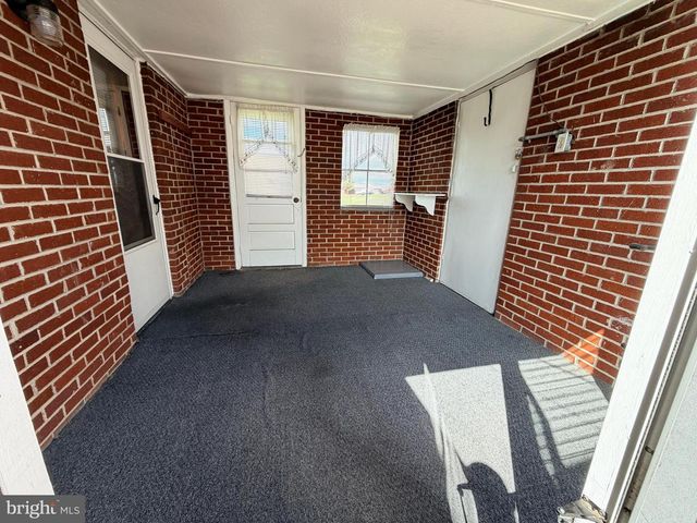 9060 DOWNSVILLE PIKE, Williamsport, MD 21795
