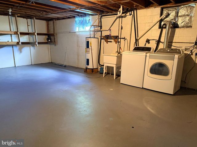 9060 DOWNSVILLE PIKE, Williamsport, MD 21795
