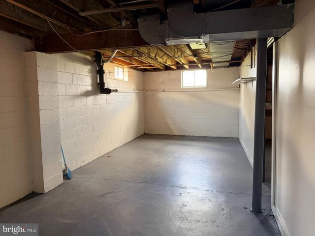 9060 DOWNSVILLE PIKE, Williamsport, MD 21795