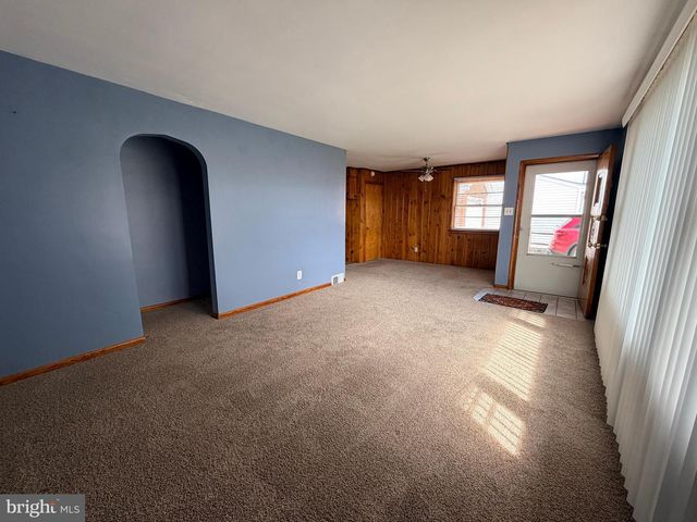 9060 DOWNSVILLE PIKE, Williamsport, MD 21795