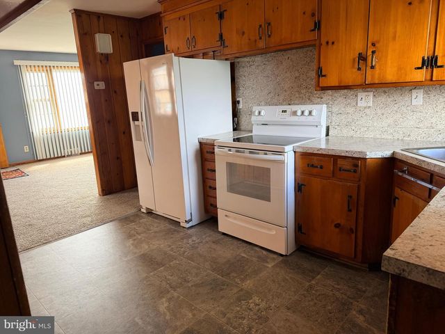 9060 DOWNSVILLE PIKE, Williamsport, MD 21795