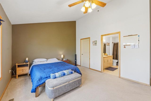 5462 Coachman Place, Fitchburg, WI 53711