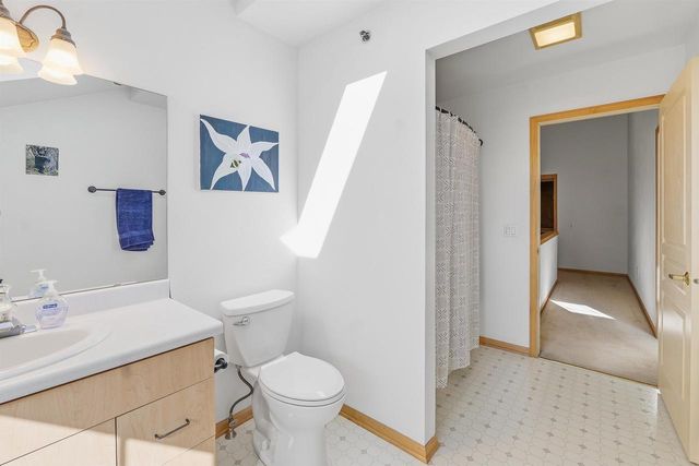 5462 Coachman Place, Fitchburg, WI 53711