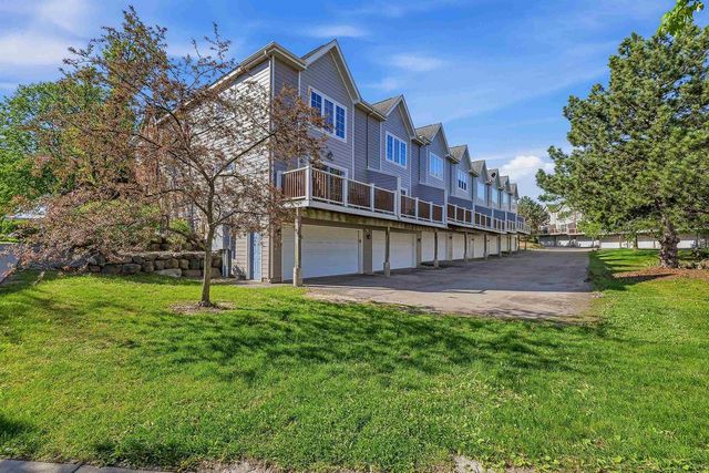 5462 Coachman Place, Fitchburg, WI 53711