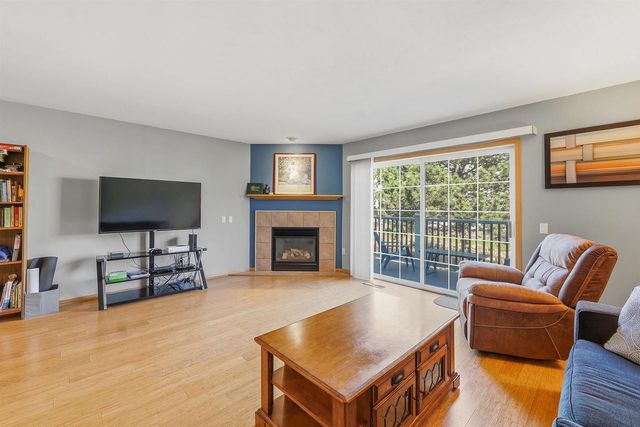 5462 Coachman Place, Fitchburg, WI 53711