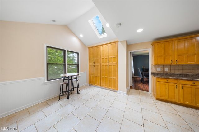 1141 Las Olas Boulevard NW, North Canton, OH 44720