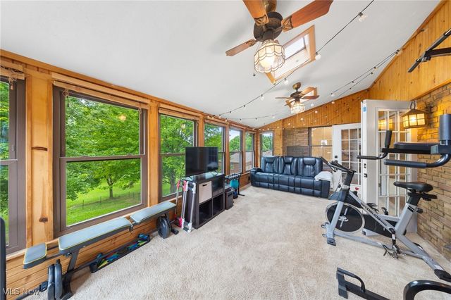 1141 Las Olas Boulevard NW, North Canton, OH 44720