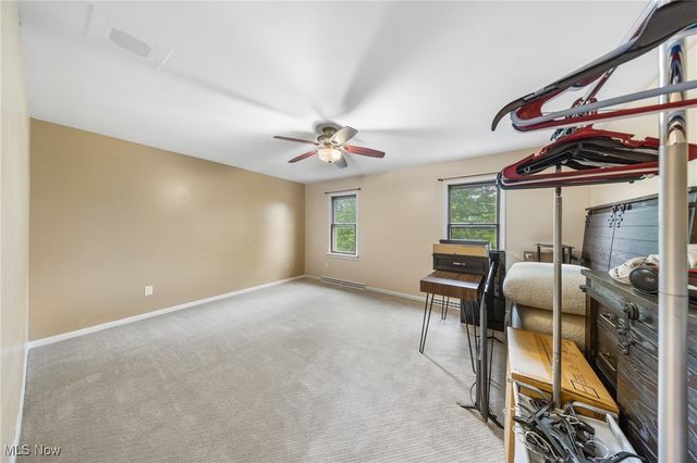 1141 Las Olas Boulevard NW, North Canton, OH 44720