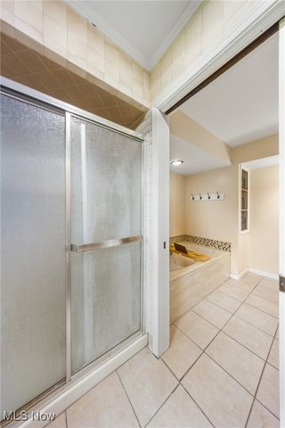 1141 Las Olas Boulevard NW, North Canton, OH 44720