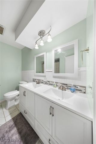 1141 Las Olas Boulevard NW, North Canton, OH 44720