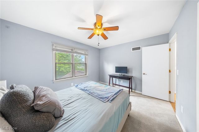 1141 Las Olas Boulevard NW, North Canton, OH 44720